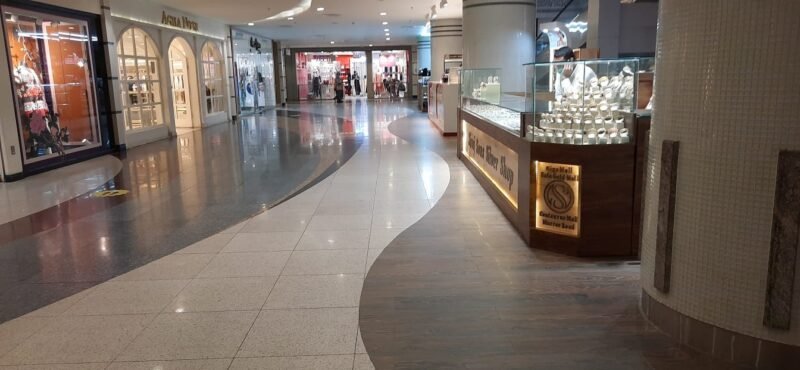 Shopping malls go empty as people restrict themselves to homes in Pakistan cover picture resize