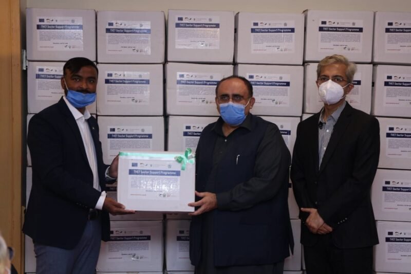 TVET hands over 50,000 ‘PPE’ kits to Sindh WhatsApp Image 2020 08 26 at 17.27.53