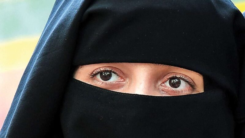 Sri Lanka imposes ban on ‘Burqa’ burqa ban