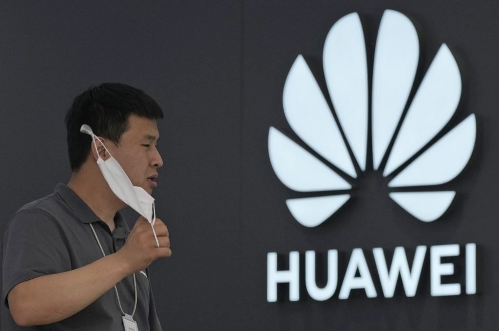 Huawei accused of espionage in Pakistan