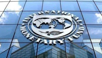 IMF asks to delay the projects with China on CPEC
