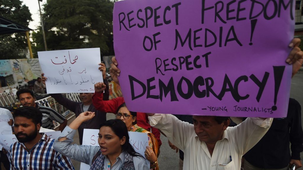 With political tensions rising, Pakistan launches a media crackdown