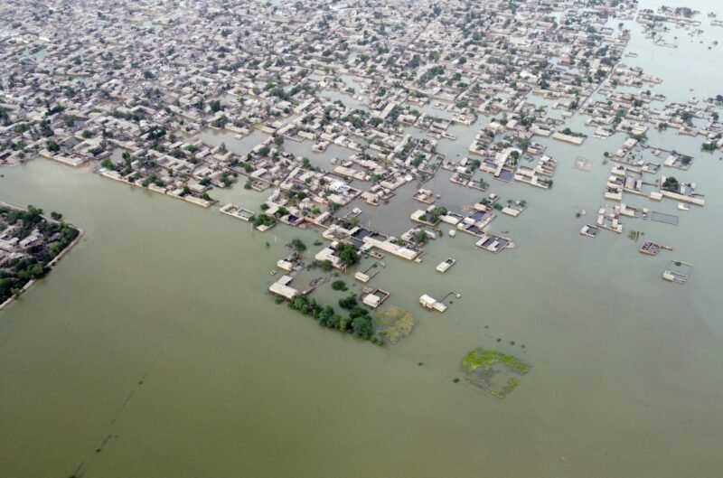 Water-borne diseases endanger the lives of millions in flood-hit areas of Pakistan merlin 68478074 scaled 1
