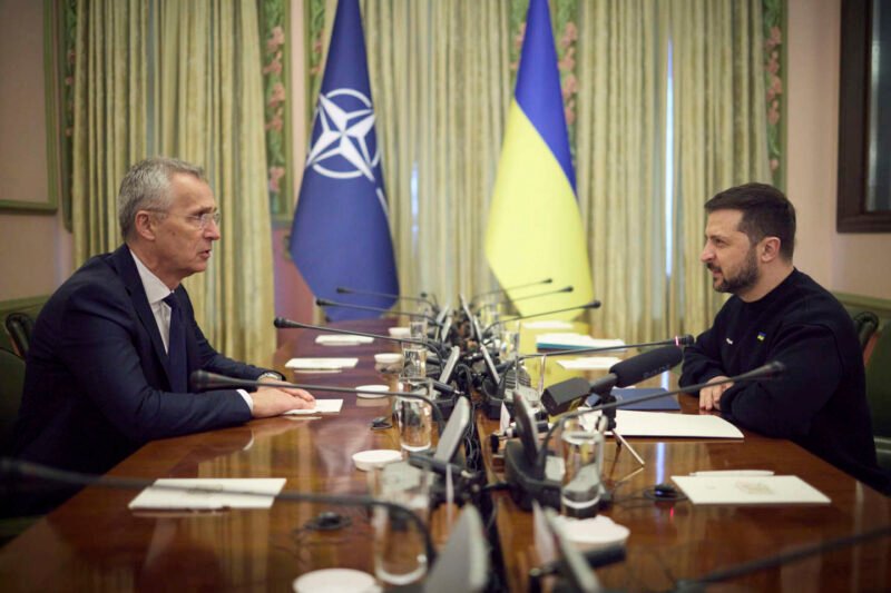 Ukraines Tricky NATO bid. Picture Credit Le Monde