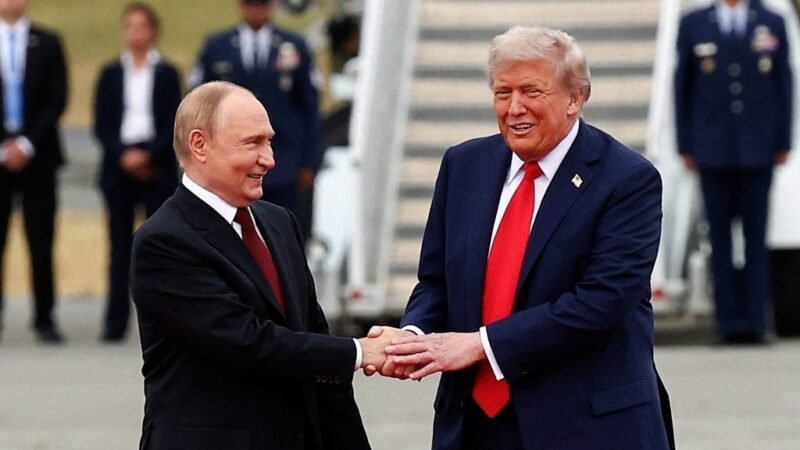 Trump, Putin End Alaska Summit Without Ukraine Deal Despite Spectacle of Red-Carpet Welcome