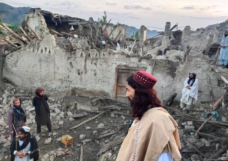 Earthquake Turns Afghanistan’s Countryside into Graveyard: Jalalabad Mourns 250 Dead as Survivors Dig with Bare Hands Earthquake Turns Afghanistan Countryside into Graveyard: Jalalabad Mourns 250 Dead as Survivors Dig with Bare Hands