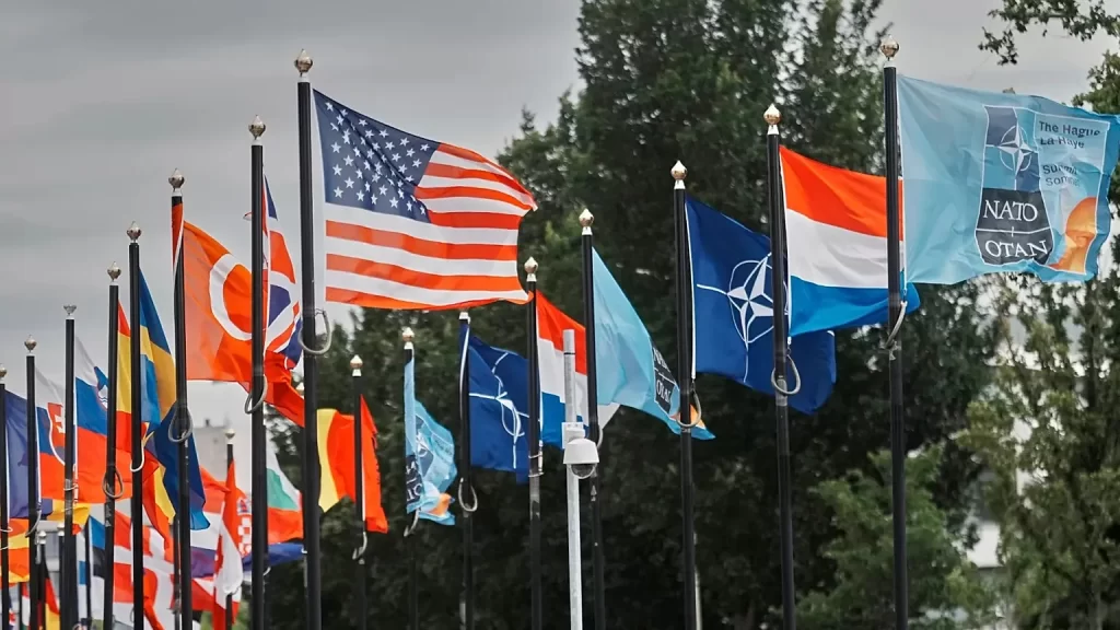 NATO warns Russia