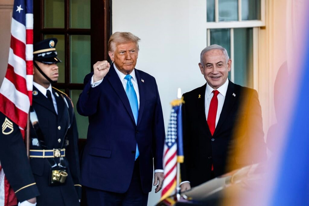 Trump’s 72-Hour Ultimatum to Hamas: A High-Stakes Gamble That Could End the Gaza War Trump’s 72-Hour Ultimatum to Hamas: A High-Stakes Gamble That Could End the Gaza War