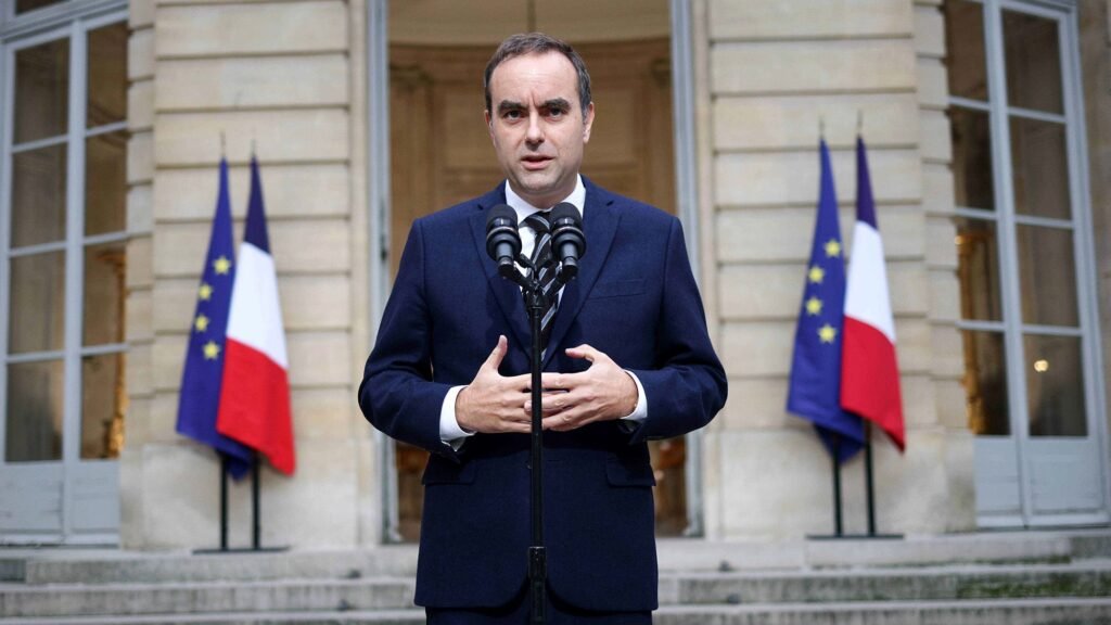 Lecornu’s Resignation: A Warning Bell for Macron and France’s Fragile Republic