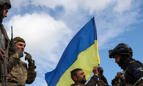 Ukraine War Peace Talks Enter New Phase as Trump Officials Welcome Zelensky’s NATO Withdrawal Offer Ukraine War Peace Talks Shift as Trump Administration Signals Support for Zelensky Compromise