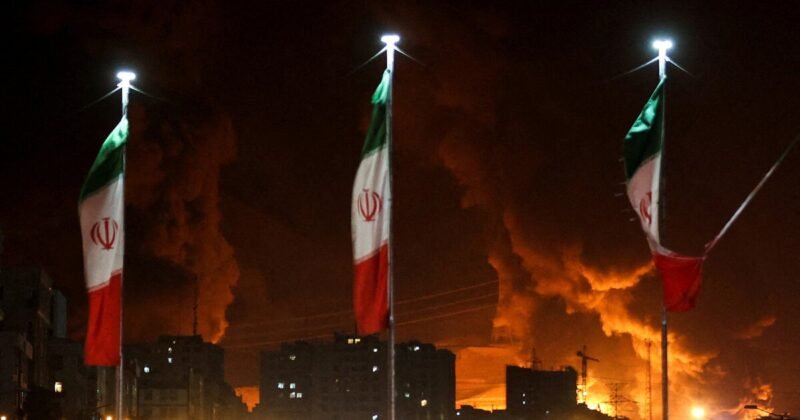 Iran Regime Protests Explode as Trump Threatens Strikes and Tehran Stands Cornered Iran Regime Protests Explode as Trump Threatens Strikes and Tehran Stands Cornered
