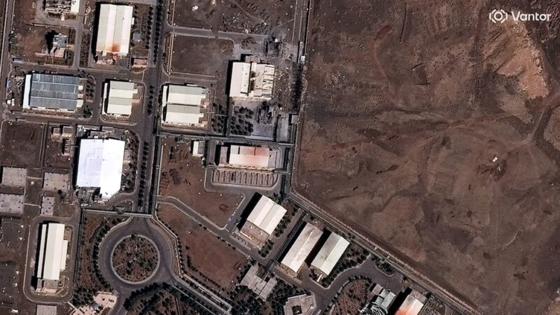 U.S.-Israel Strikes Cripple Iran’s Missile Network as Gulf Restraint and Pakistan Diplomacy Shift War Dynamics