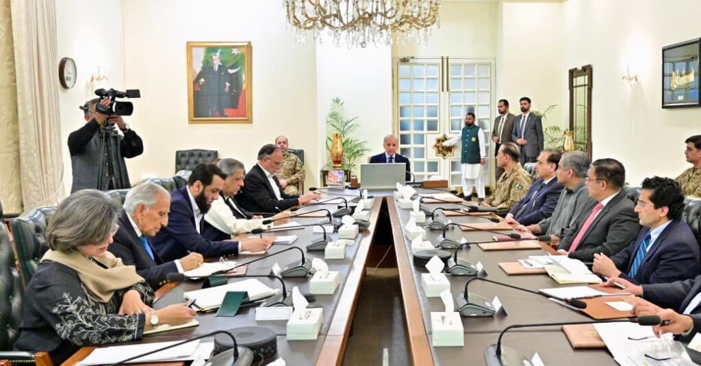 Government officials initially expected symbolic demonstrations. Instead, authorities confronted a surge of anger that overwhelmed local policing capacity in several regions. Prime Minister Sharif issued a strongly worded statement condemning what he described as a violation of international norms, stressing that targeting heads of state represented a dangerous precedent. President Asif Ali Zardari echoed the sentiment, calling Khamenei’s death a loss felt across the Muslim world. But as political leaders issued condolences, events on the ground were already escalating beyond rhetoric.