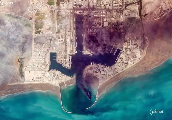 Fragile Pause in Gulf War: Trump Claims Victory While Middle East Braces for Oil Price Surge US-Iran Military Escalation: Fragile Pause in Gulf War: Trump Claims Victory While Middle East Braces for Oil Price Surge
